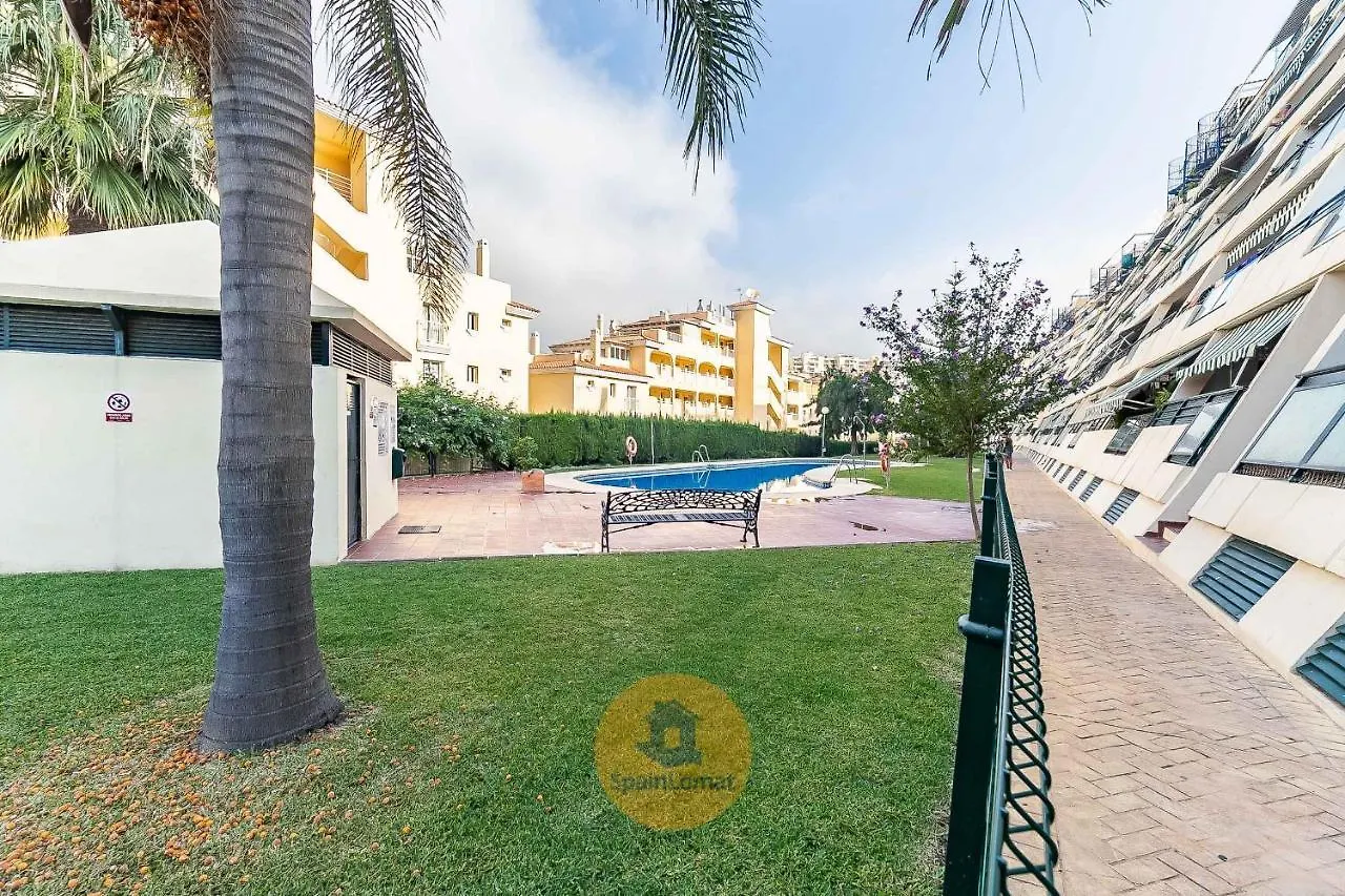 בנאלמדנה Sublime Spacious Penthouse, Sea And Mountain View דירה