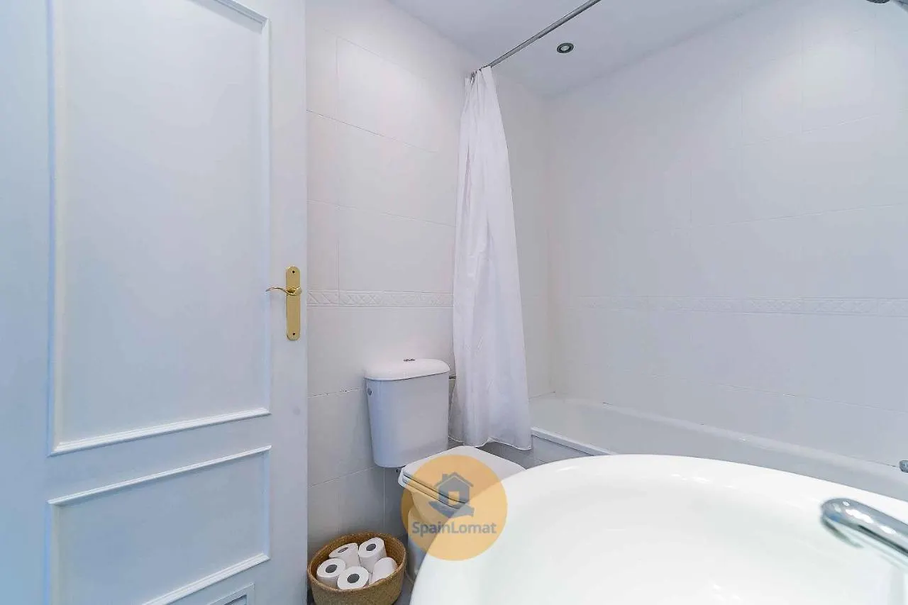 בנאלמדנה Sublime Spacious Penthouse, Sea And Mountain View ספרד